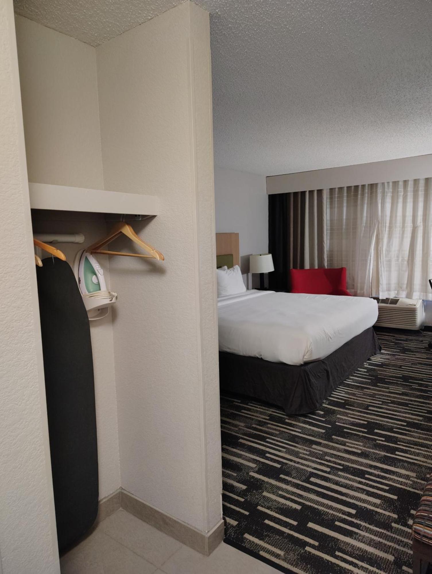 Country Inn & Suites By Radisson, Indianapolis South, In Exterior photo
